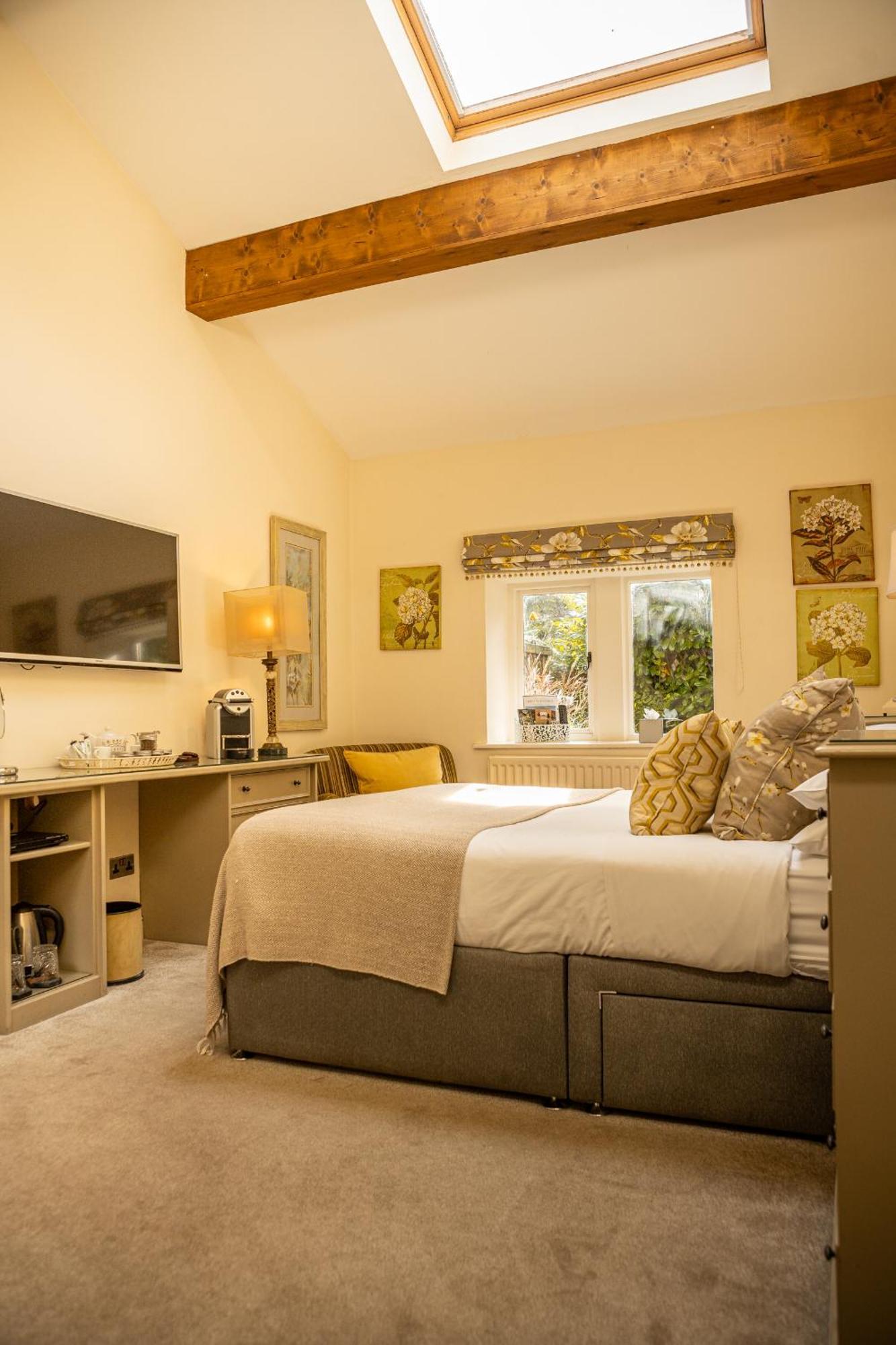 Shibden Mill Inn Галифакс Экстерьер фото