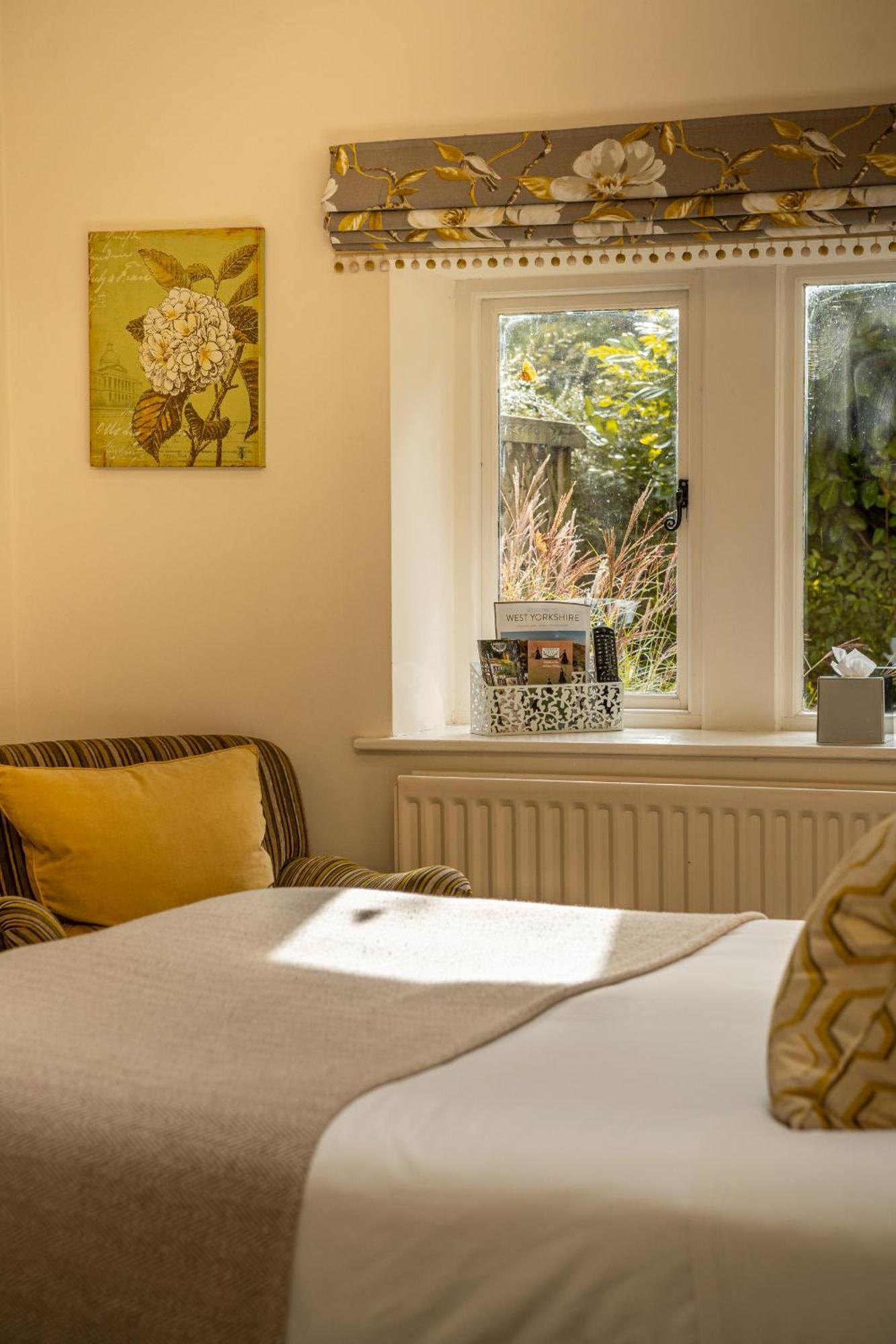 Shibden Mill Inn Галифакс Экстерьер фото