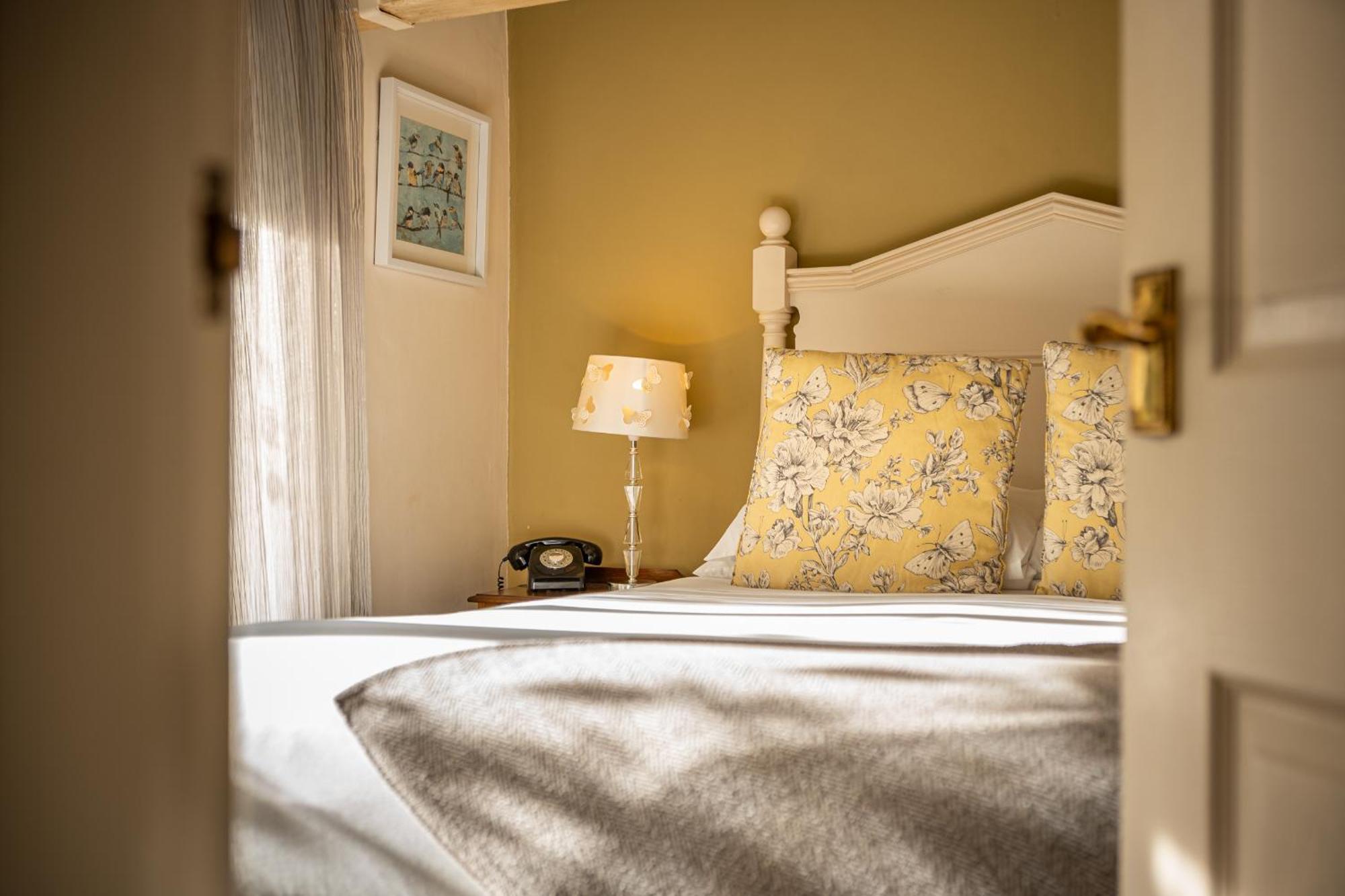 Shibden Mill Inn Галифакс Экстерьер фото